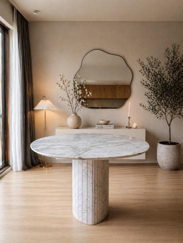 Ovale eettafel van natuursteen italiaanse Carrara-marmer, Huis en Inrichting, Ophalen