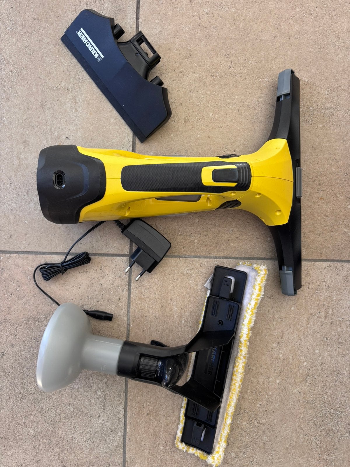Nettoyeur de vitres électrique Kärcher, Enlèvement, Essuie-vitre ou Raclette
