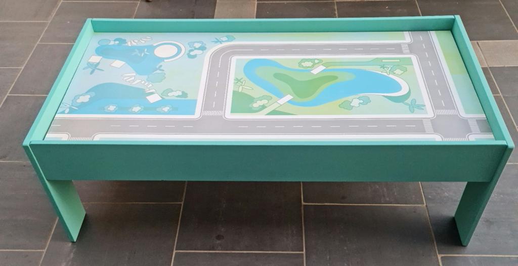 Table de jeu pour enfants, Enfants & Bébés, Jouets | Tables de jeux, Enlèvement