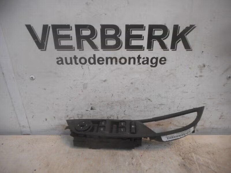 RAAMSCHAKELAAR LINKS VOOR Ford Focus (BM5T-14A132-AB), Enlèvement ou Envoi, Henry-Ford-Straße 1 50735 Köln, DE, Ford-Werke GmbH