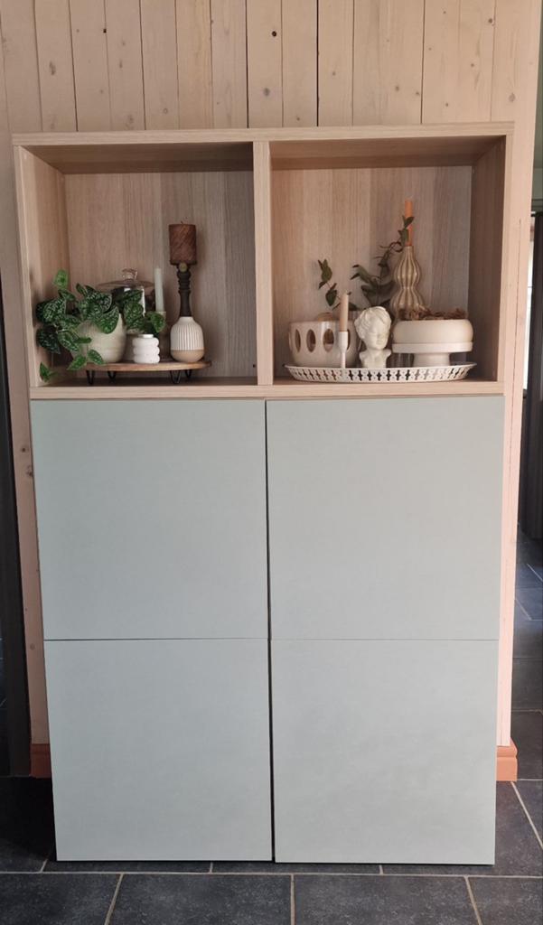 Besta Ikea, nog geen jaar oud en tip top in orde., Enlèvement