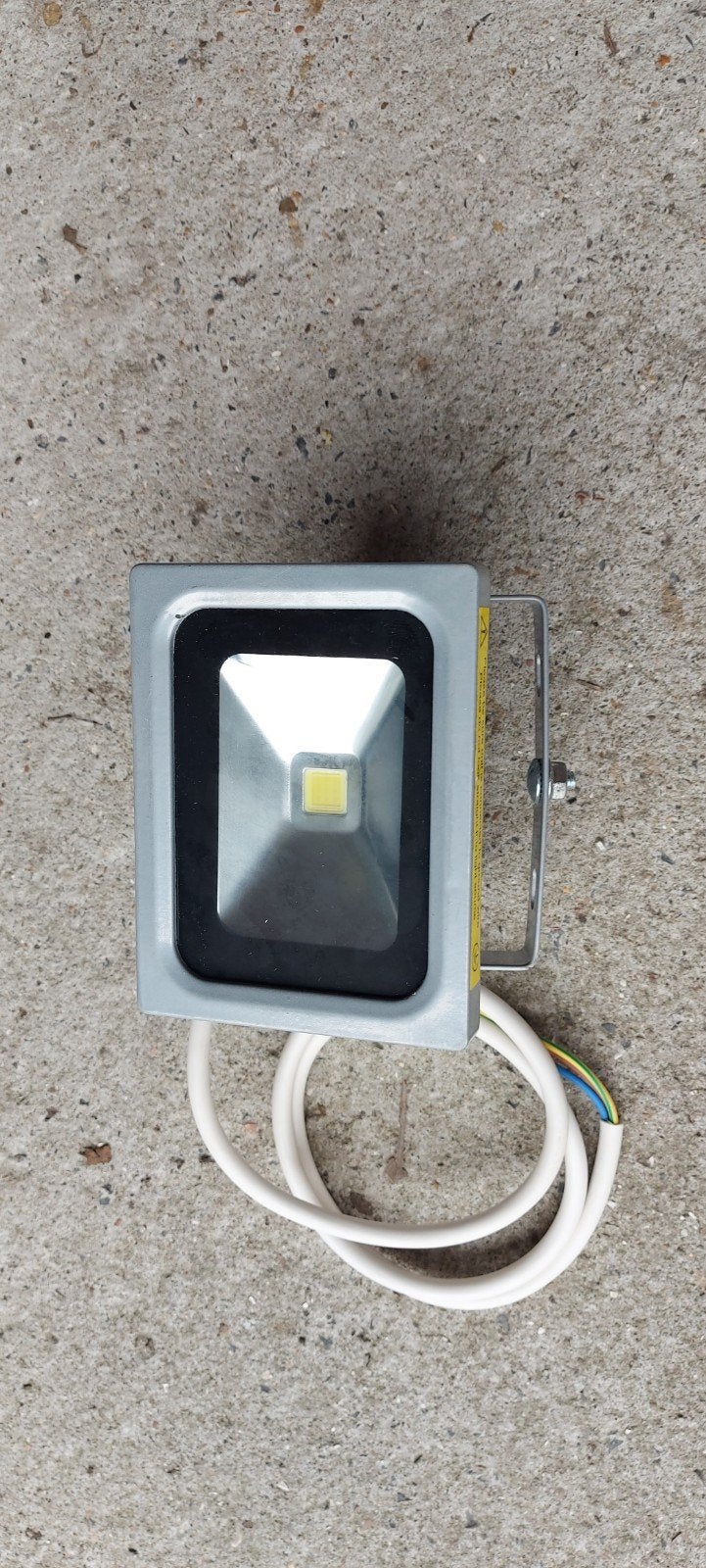 LED straler 10W met kabel, Ophalen, Zo goed als nieuw, Minder dan 50 watt, Lamp met armatuur