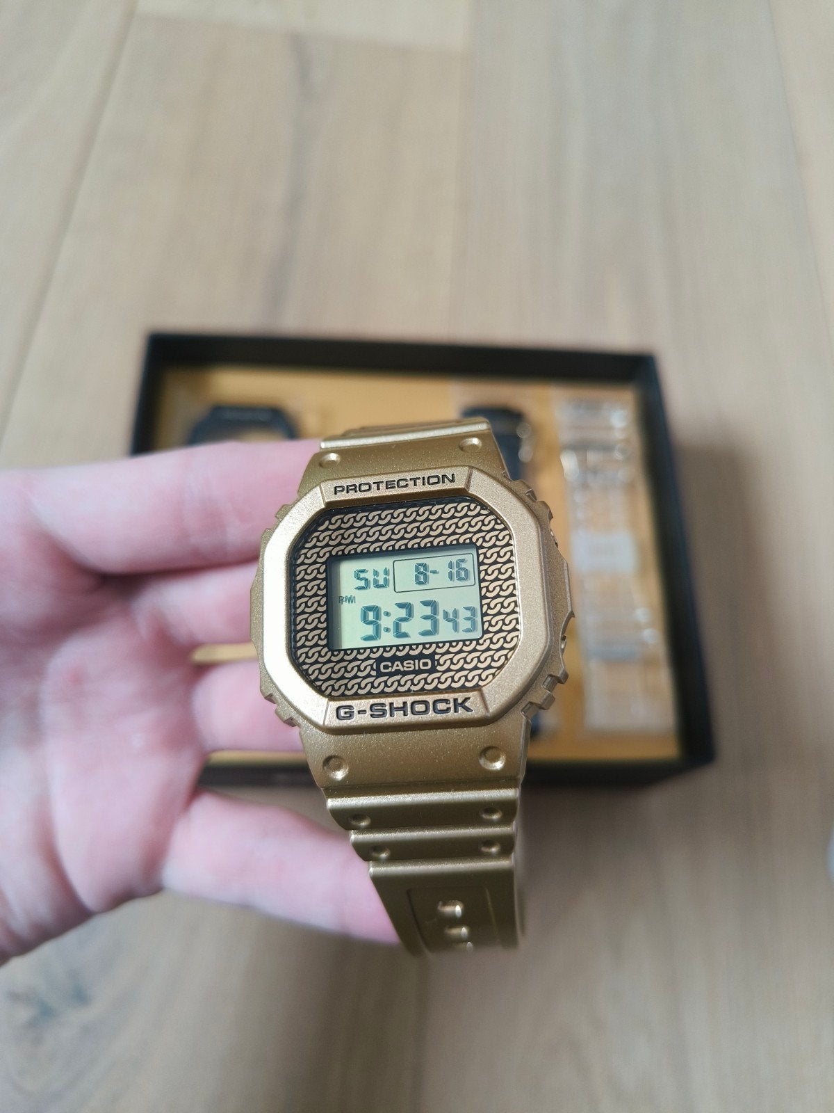 Casio G-Shock DWE-5600HG-1ER Special Set – NIEUW, Ophalen of Verzenden, Nieuw, Polshorloge, Overige merken