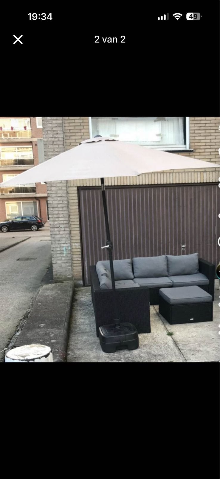 Beige parasol met voet, Ophalen, Gebruikt