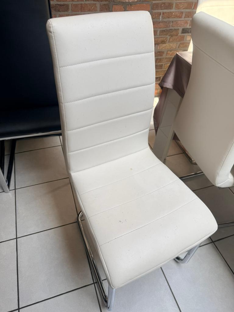 GRATIS 6 eettafel stoelen, Ophalen, Gebruikt, Wit, Metaal