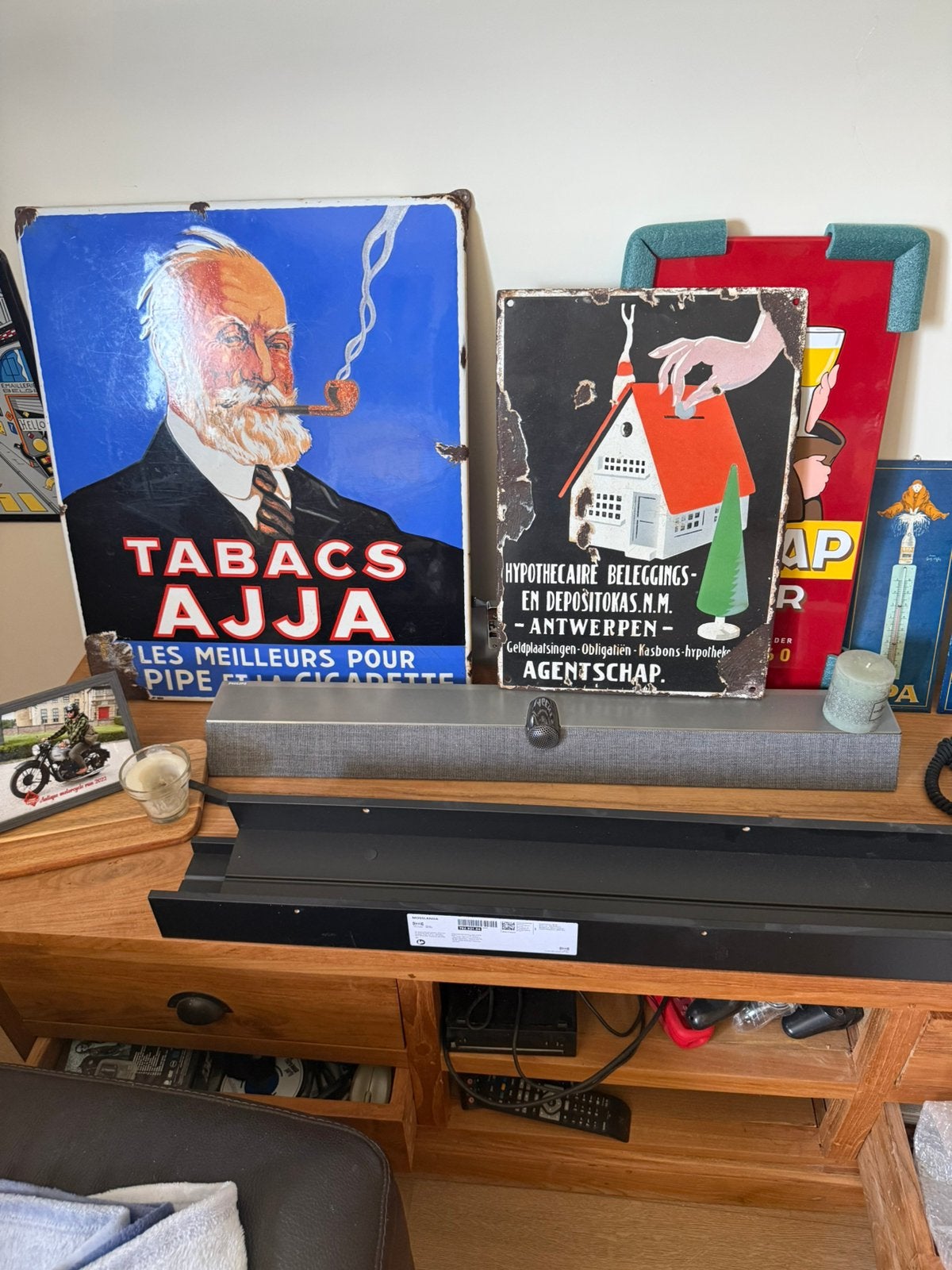 émail Ajja, Collections, Enlèvement, Utilisé