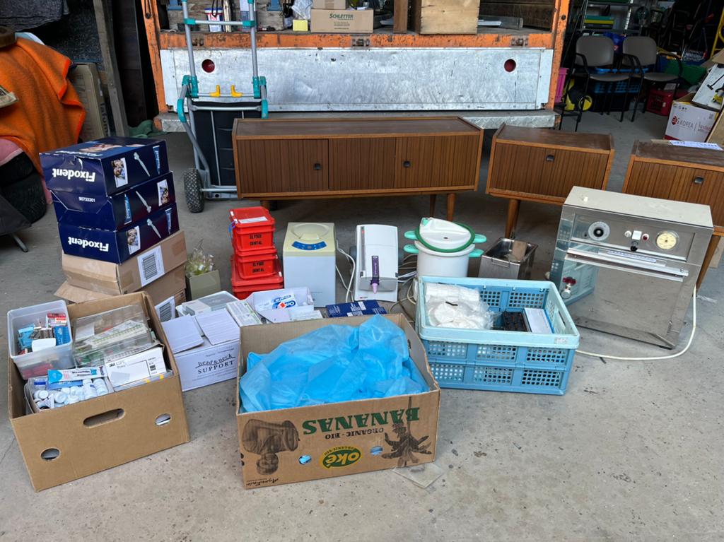 Lot tandarts materiaal + apparaten, Audio, Tv en Foto, Professionele apparaten, Ophalen, Zo goed als nieuw