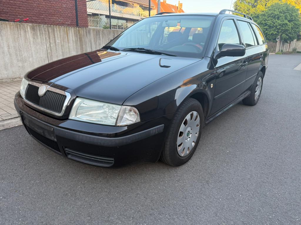 Skoda octavia, Zwart, Particulier, 74 kW, Euro 4