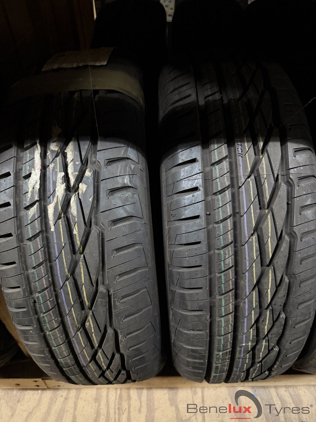 zomer nieuw 215/65R16 General 215/65 R16 215/65/16 2156516, Neuf, 215 mm, 16 pouces, Véhicule de tourisme