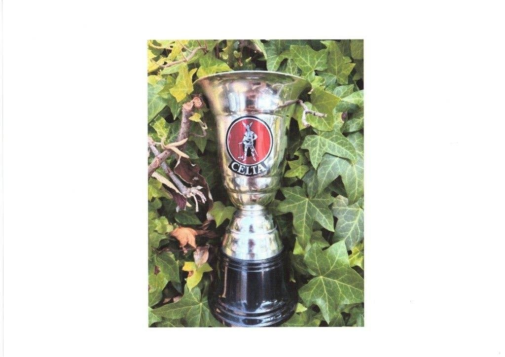 MARQUES DE BIÈRE OLD TROPHY CUP MEIRESONNE CELTA, Envoi, Comme neuf, Autres types