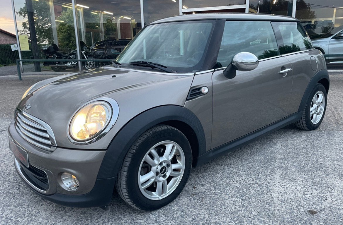 Goed onderhouden MINI 1.6 benz.75PK met slechts 101.258km!!, Autos, https://public.car-pass.be/vhr/17cd9ce7-04ef-4937-9f4e-267480c94223