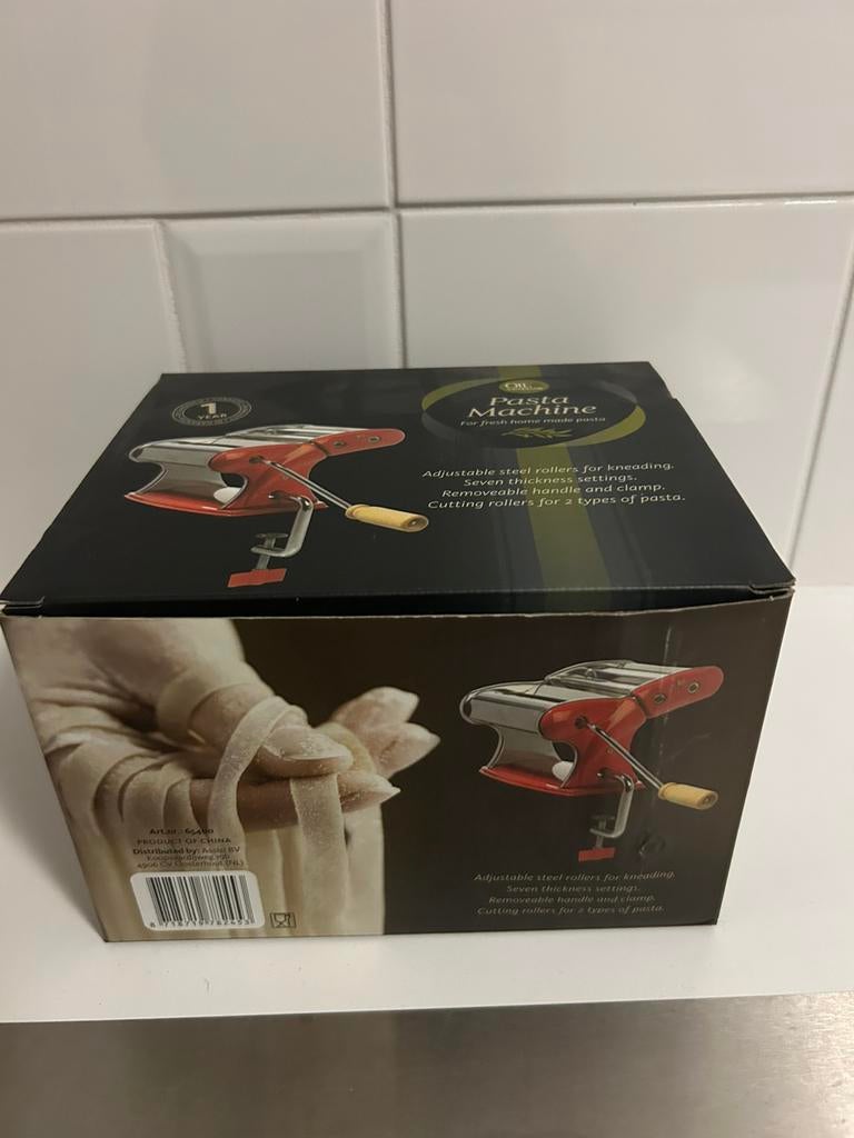 Pasta machine en ravioli ijzer, Ophalen, Zo goed als nieuw