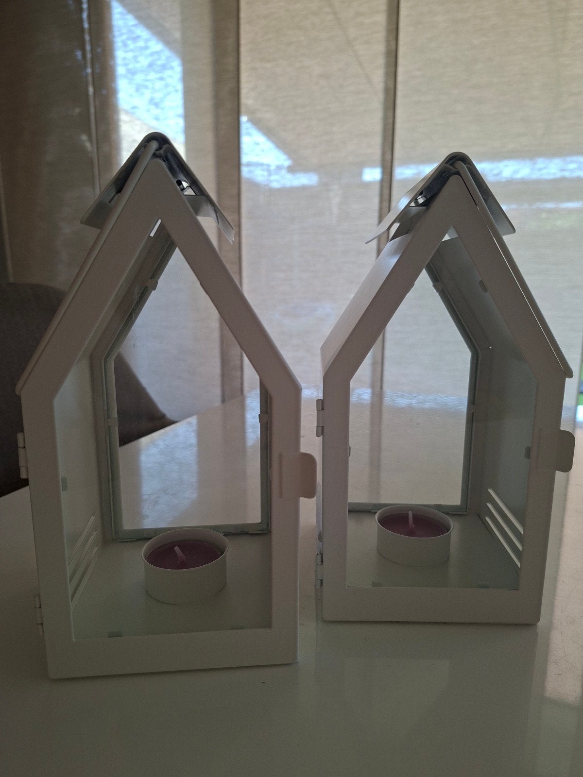 twee witte ikea kaarsenhouders, lantaarn huisjes, Ophalen, Nieuw, Metaal