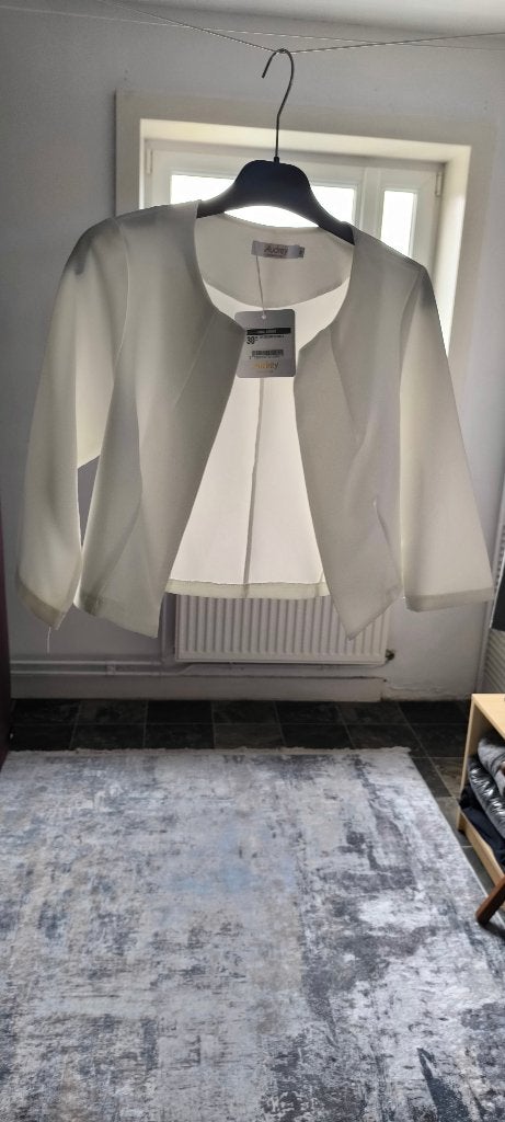 veste de cérémonie neuf, Neuf, Enlèvement ou Envoi, Taille 36 (S), Blanc