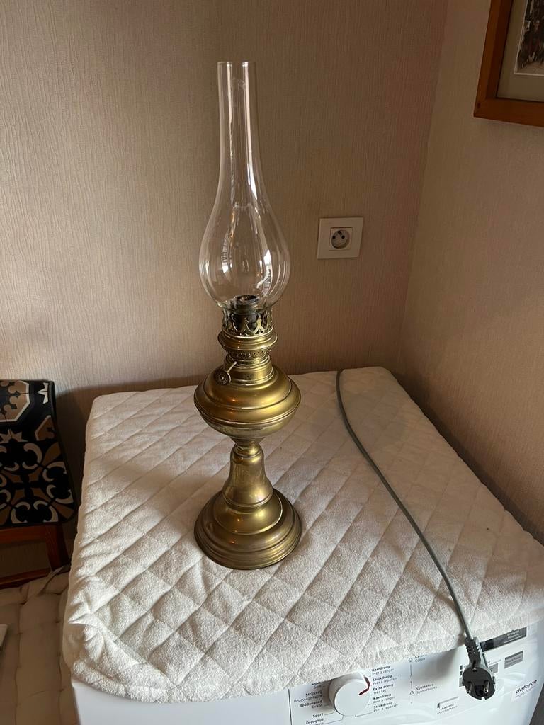 Oude petroleumlamp brevetes uit 1878 met origineel glas, Antiek en Kunst, Ophalen