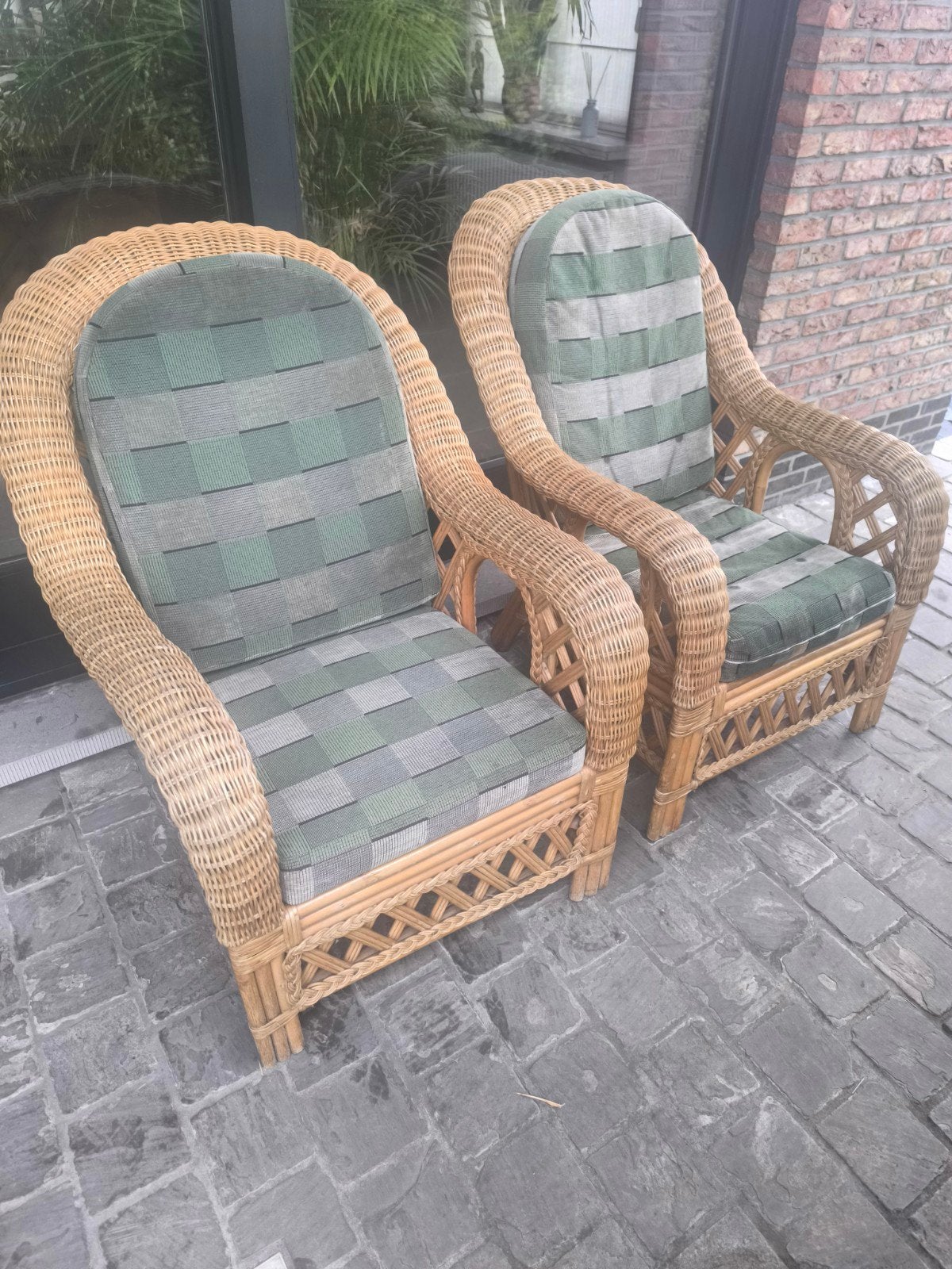 2 prachtige tuinzetels . zware kwaliteit en mooi afgewerkt, Ophalen