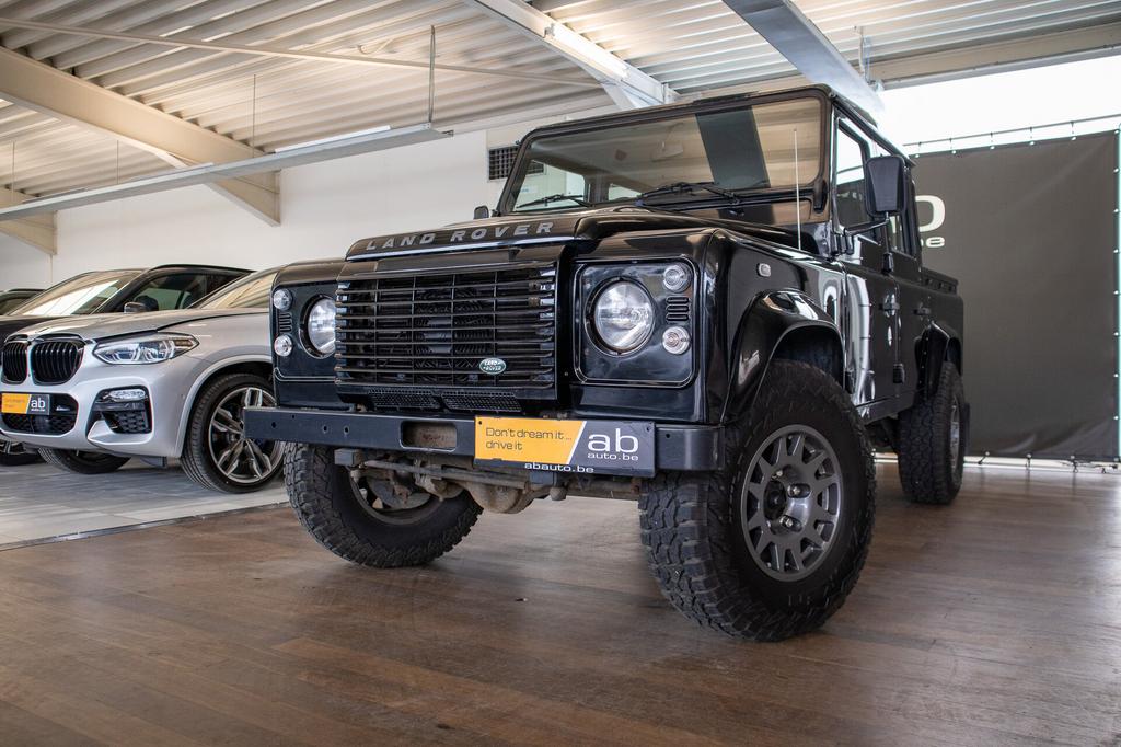 Land Rover Defender 110, PICK-UP, LICHTE VRACHT 100% AFTREK, Auto's, 122 pk, USB, Zwart, 4 cilinders