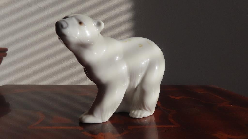 Ours polaire attentif Lladro, Antiquités & Art, Enlèvement
