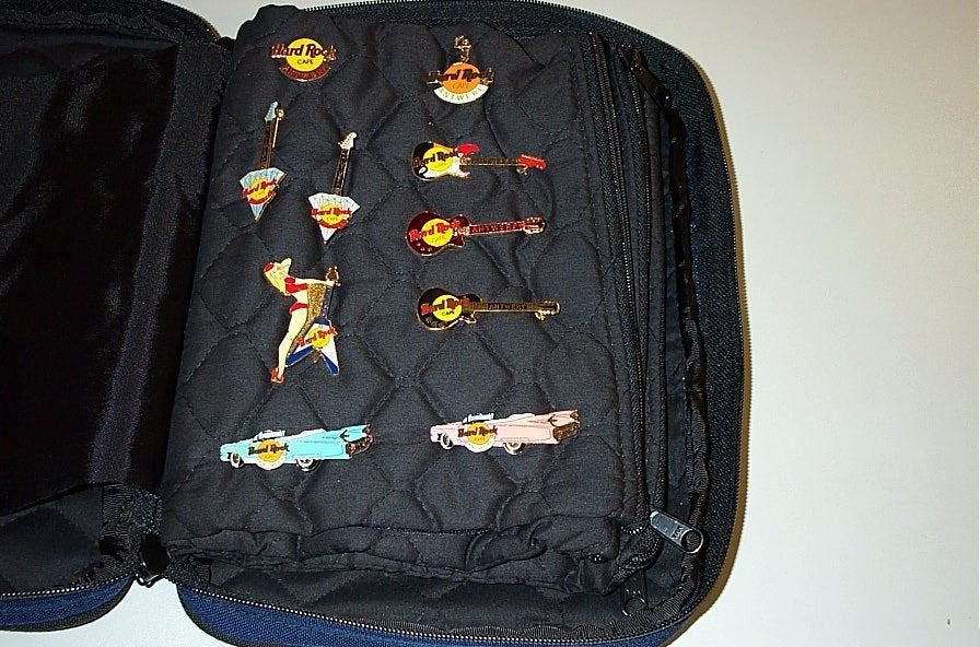 hard rock cafe antwerp pins, Ophalen of Verzenden, Zo goed als nieuw, Overige onderwerpen, Speldje of Pin