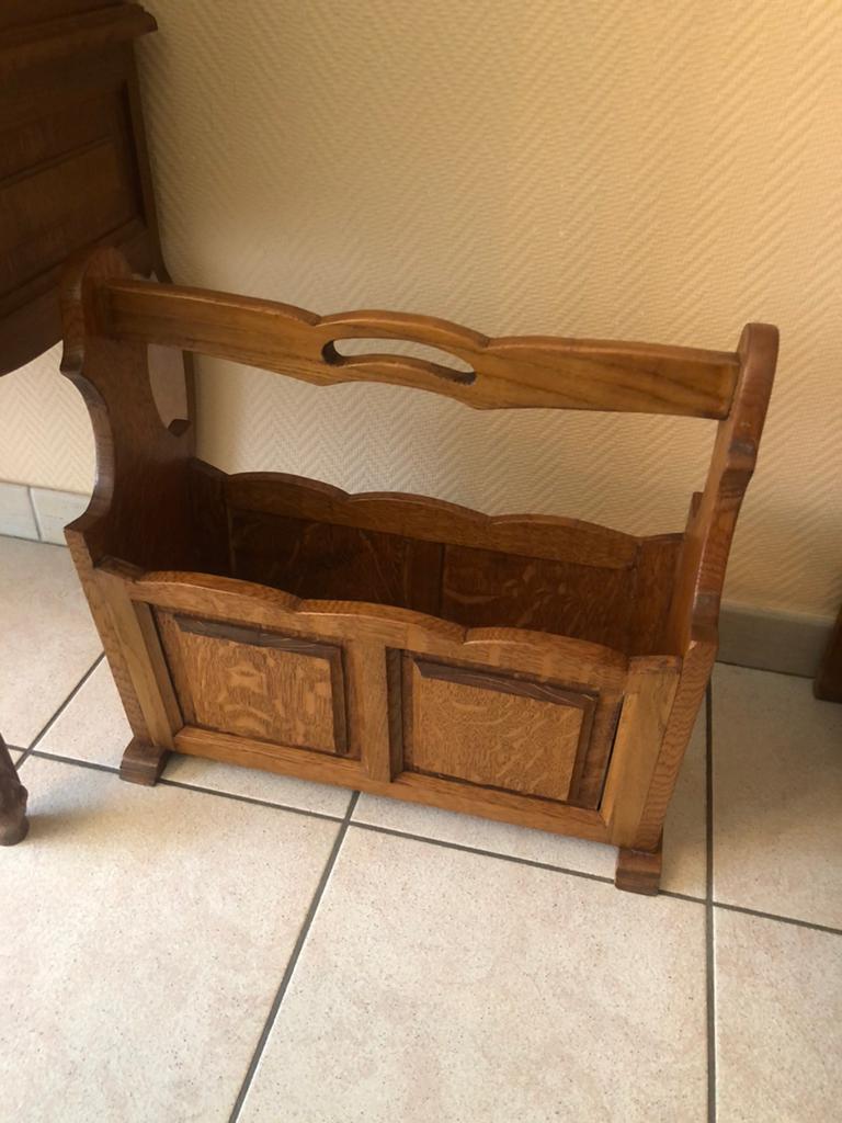 Vintage eiken tijdschriften bak - zeer goede staat, Huis en Inrichting, Woonaccessoires | Krantenbakken en Lectuurbakken, Ophalen