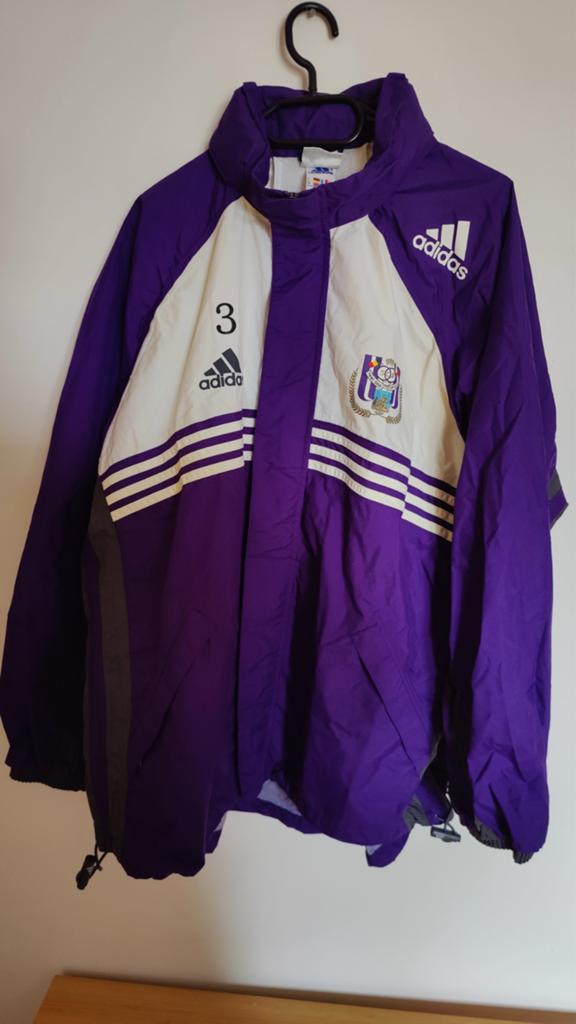 RSCA parka 1999-2000, Enlèvement ou Envoi