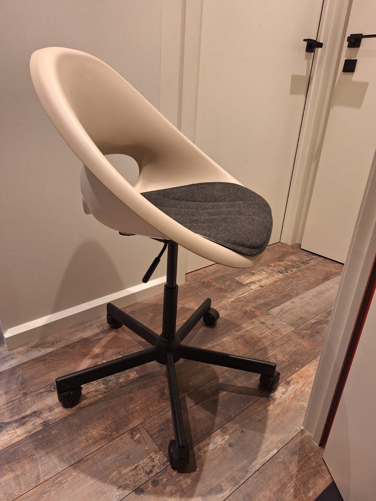 bureaustoel, Ophalen, Zo goed als nieuw, Beige, Bureaustoel