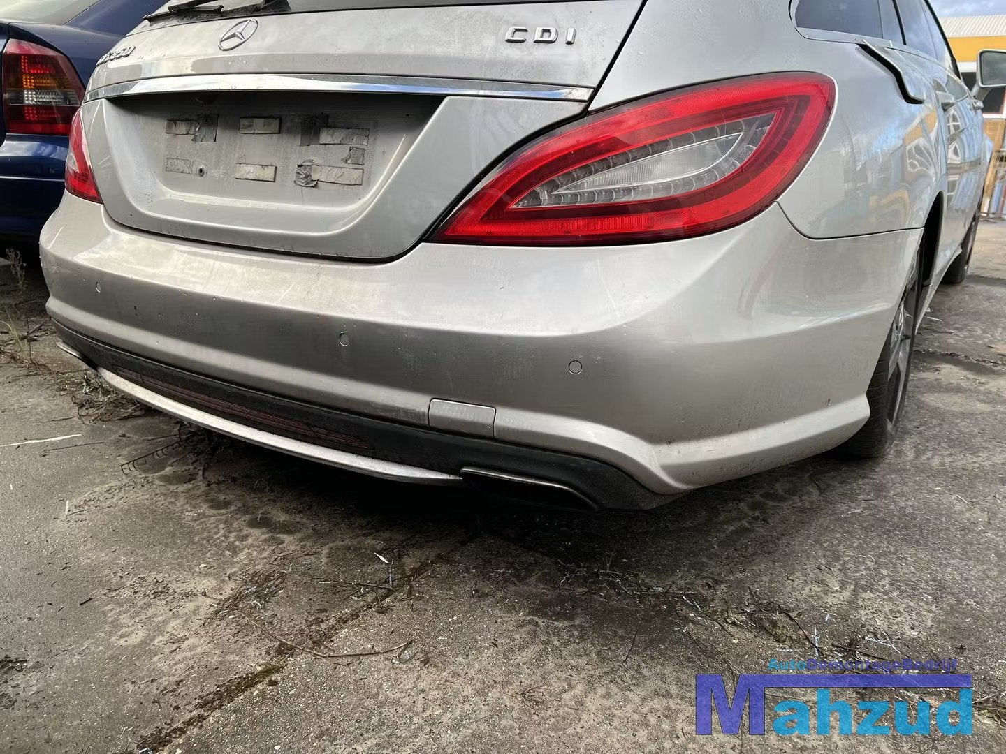 MERCEDES CLS X218 zilver 775 achterbumper 2012-2017, Gebruikt, Mercedes-Benz AG, Mercedes-Benz, Mercedesstrasse 120
70372  Stuttgart, DE