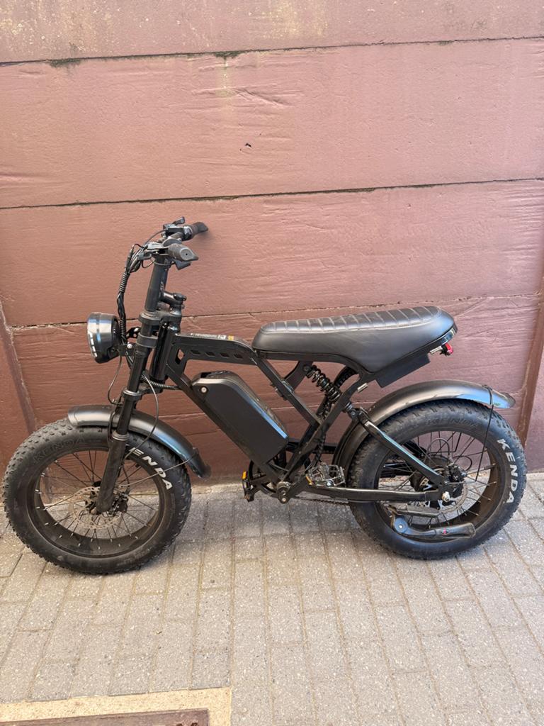 Fatbike: VOMO X80, Ophalen, Zo goed als nieuw, 50 km per accu of meer