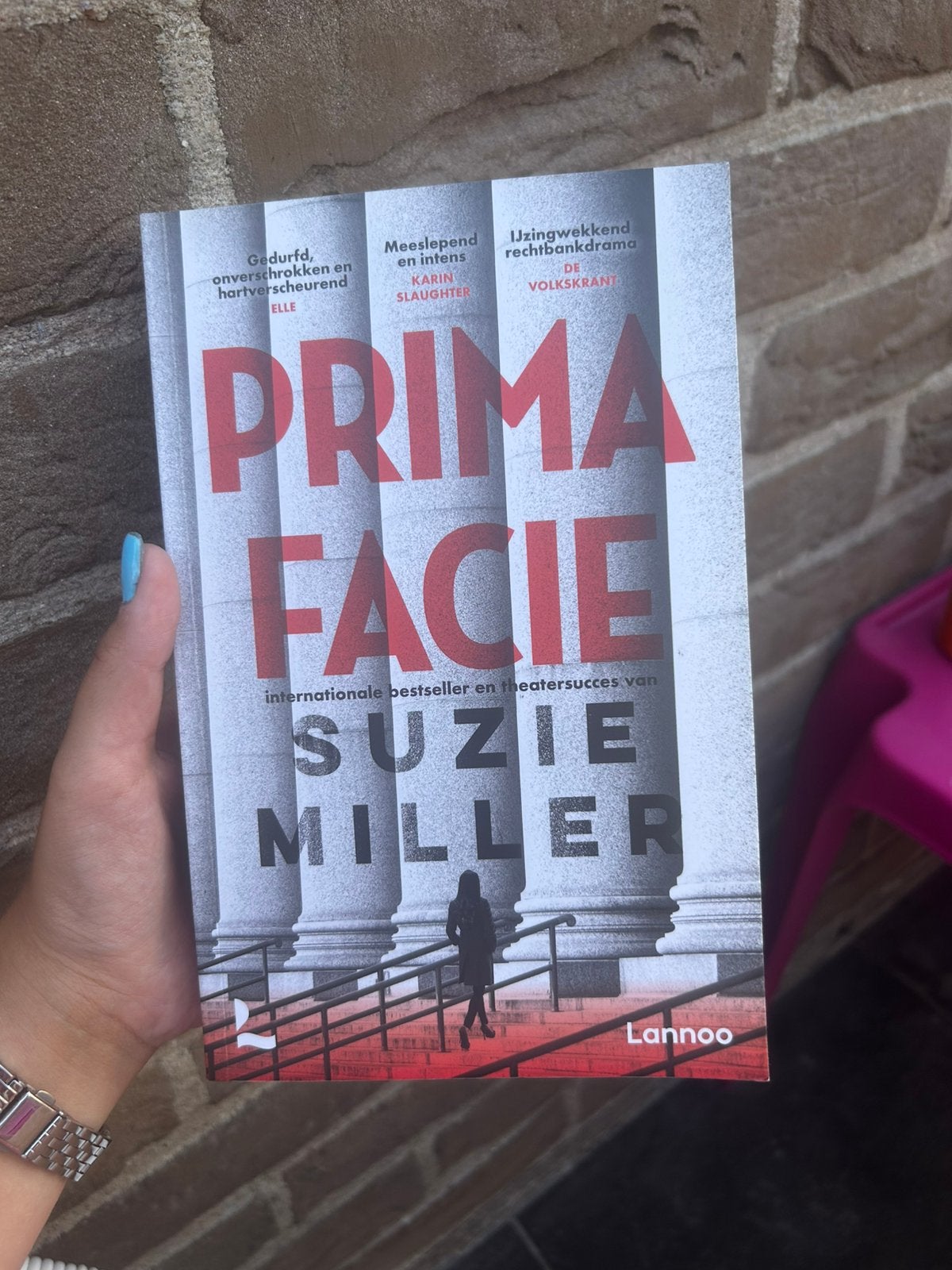 Boek prima facie, Enlèvement, Comme neuf