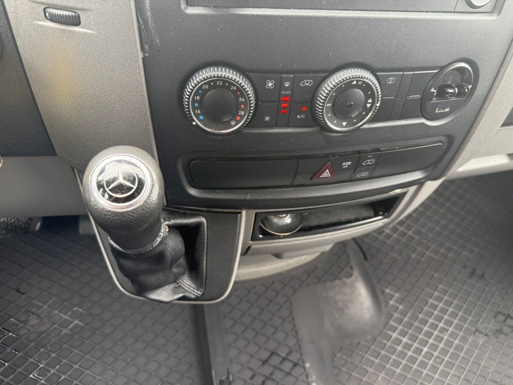 Mercedes-Benz Sprinter 313 (Stock ID 84921) — 22