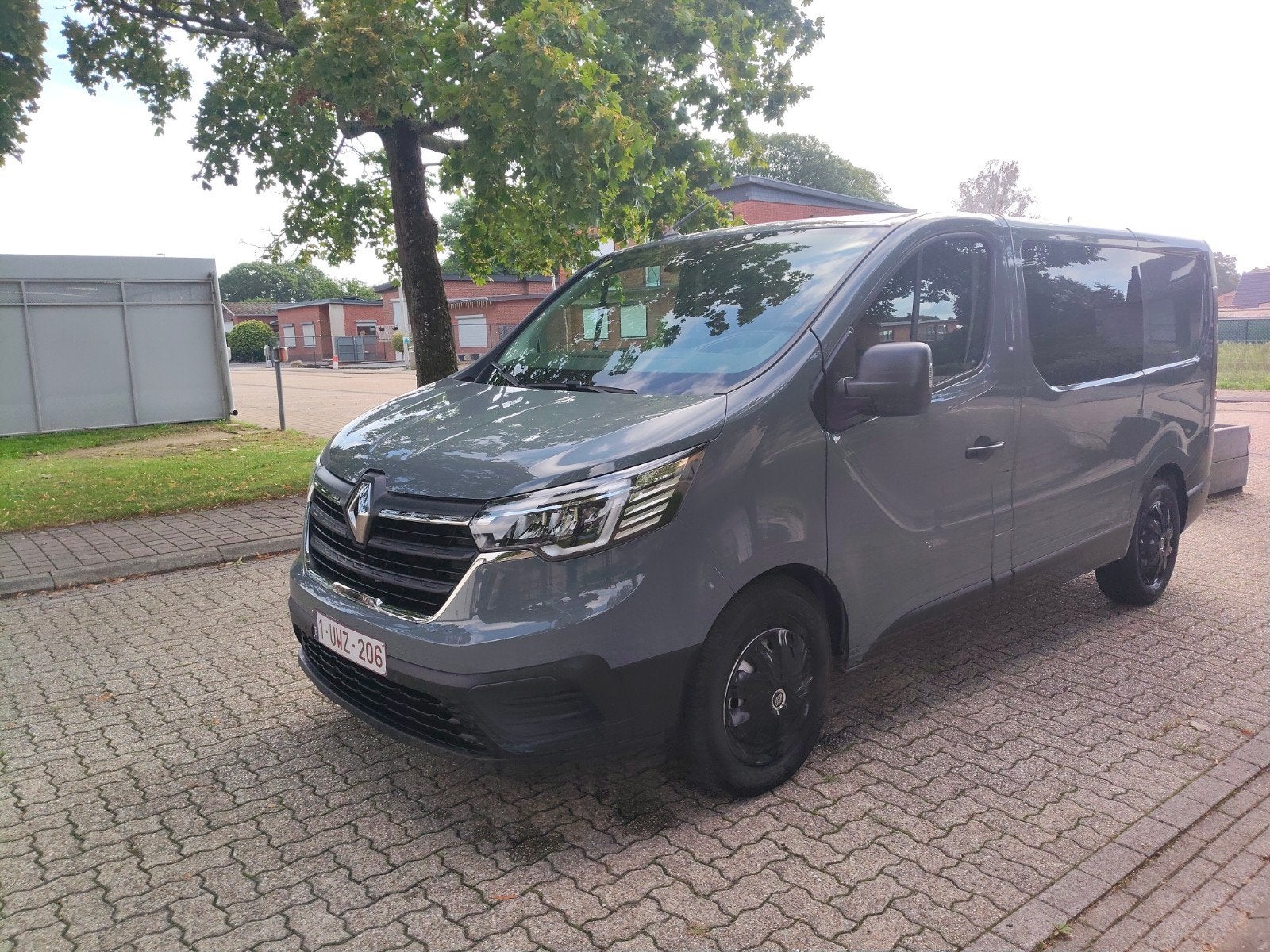 Renault Trafic 2.0 DCI 6pl lv 42500km nog garantie tot 2028, Autos, Achat, Euro 6, Noir, Diesel