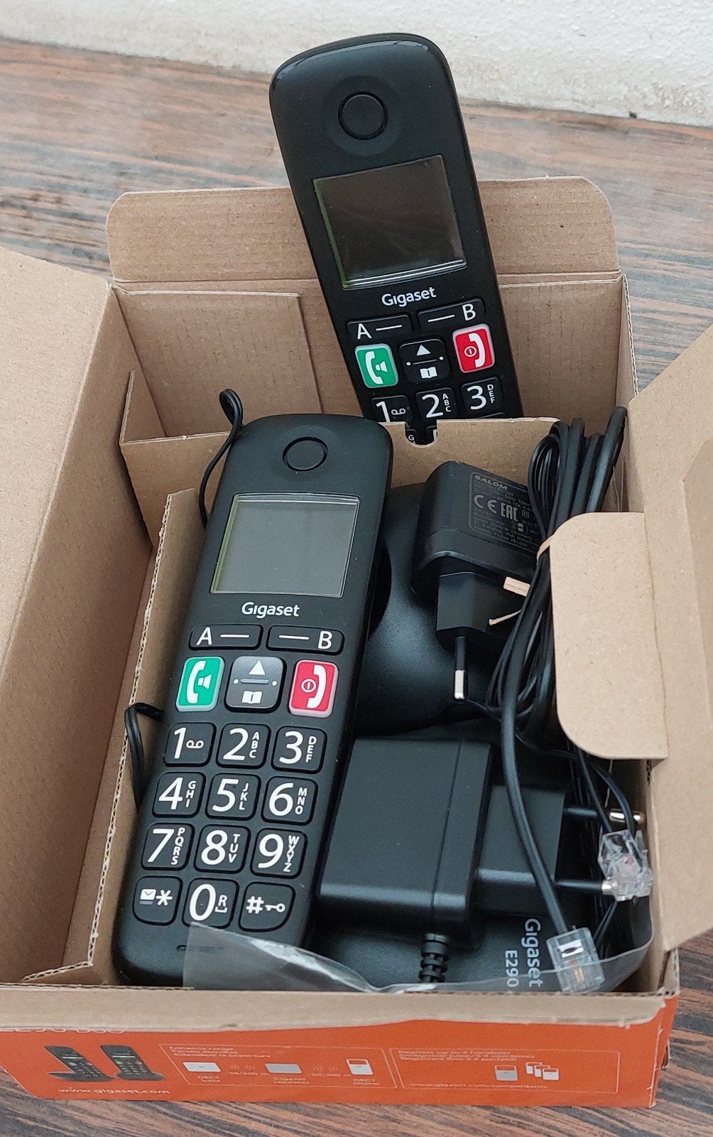 Le téléphone sans fil Gigaset E290 Duo est comme neuf, Enlèvement, Comme neuf, 2 combinés
