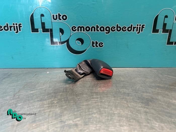Eclairage intérieur avant d'un Honda HR-V (HR-V 99-), Honda, -, 3 mois de garantie, Utilisé