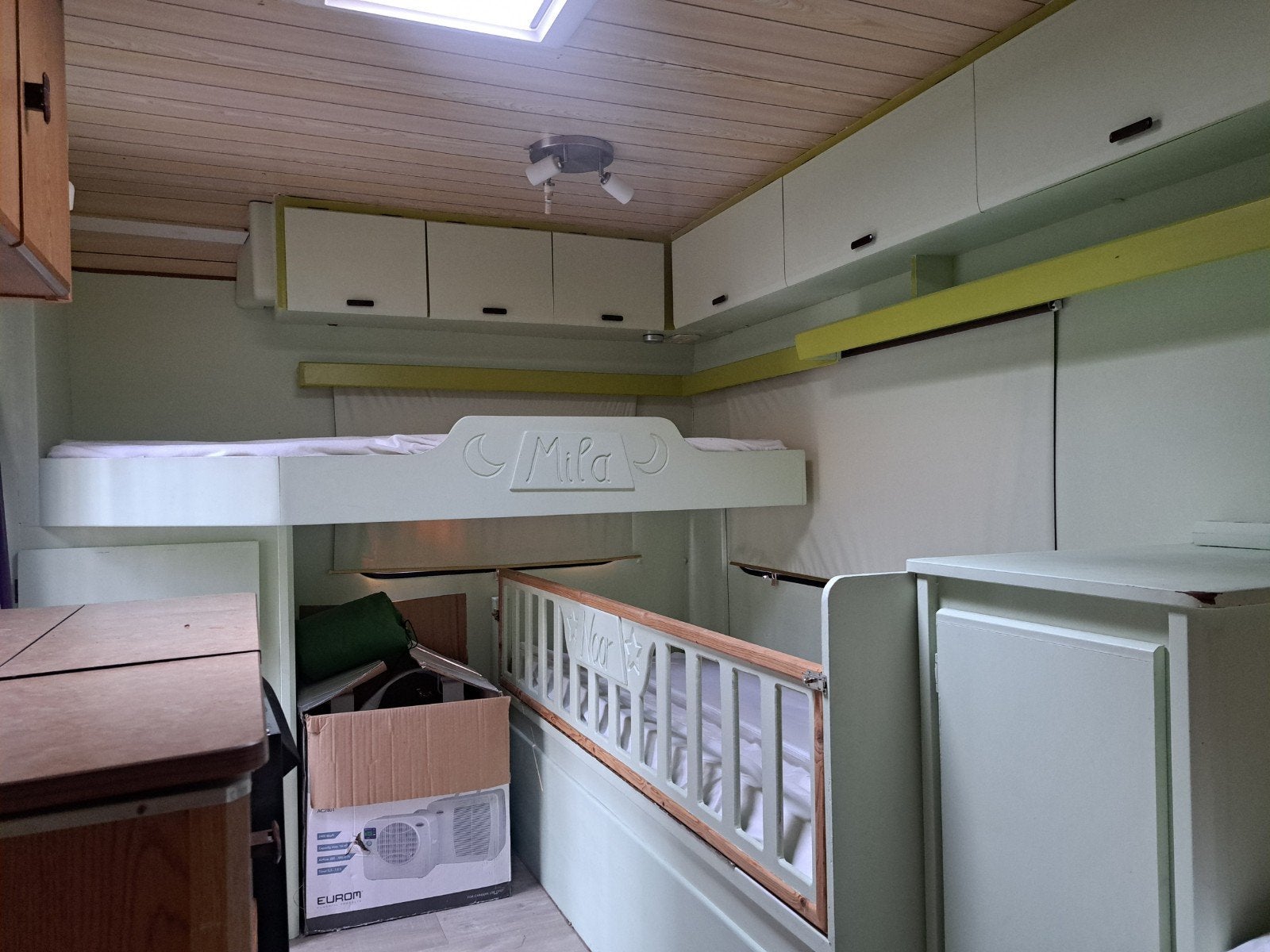 Caravan te huur, Caravans en Kamperen, Caravans, 2 aparte bedden, Treinzit, 750 - 1000 kg, Particulier