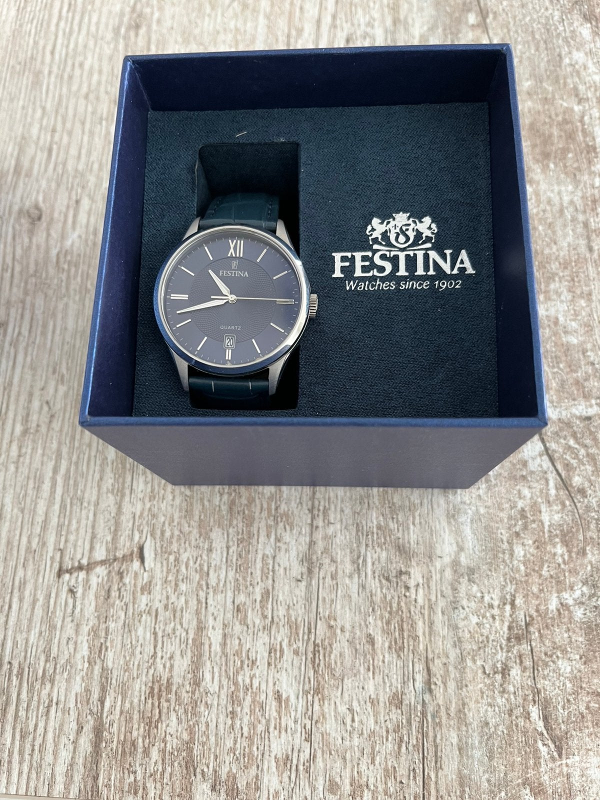 Festina horloge met lederen blauw bandje, Enlèvement, Comme neuf