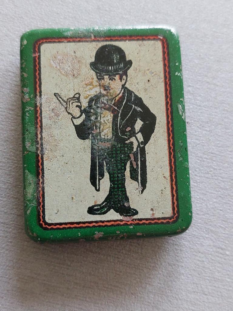 Zeldzaam antiek Charlie Chaplin blik metalen schrikdoosje, Ophalen of Verzenden, Gebruikt, Overige