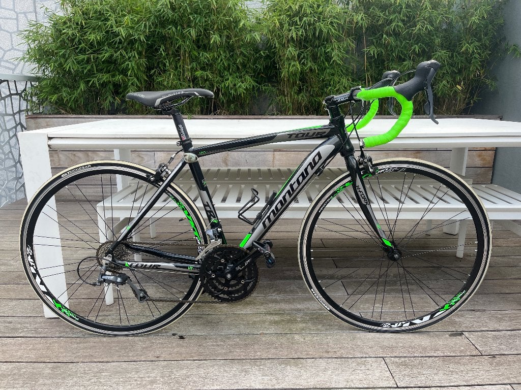 Vélo de course Montano Tour taille 48 — Shimano Claris 3x8, Autres marques, Frein sur jante, 49 à 53 cm, Aluminium