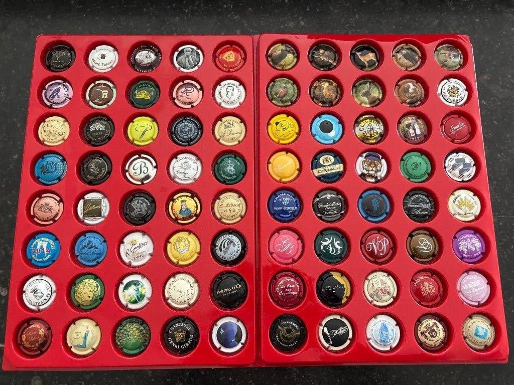 80 champagnecaps –  gevarieerd lot met bijzondere exempl., Verzamelen, Ophalen of Verzenden