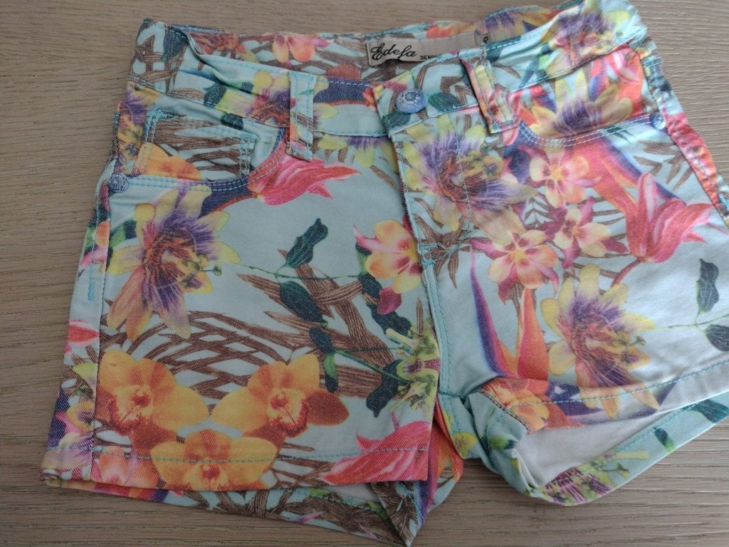 EDEFA short maat 128, Enfants & Bébés, Vêtements enfant | Taille 128, Pantalon, Enlèvement ou Envoi, EDEFA, Comme neuf
