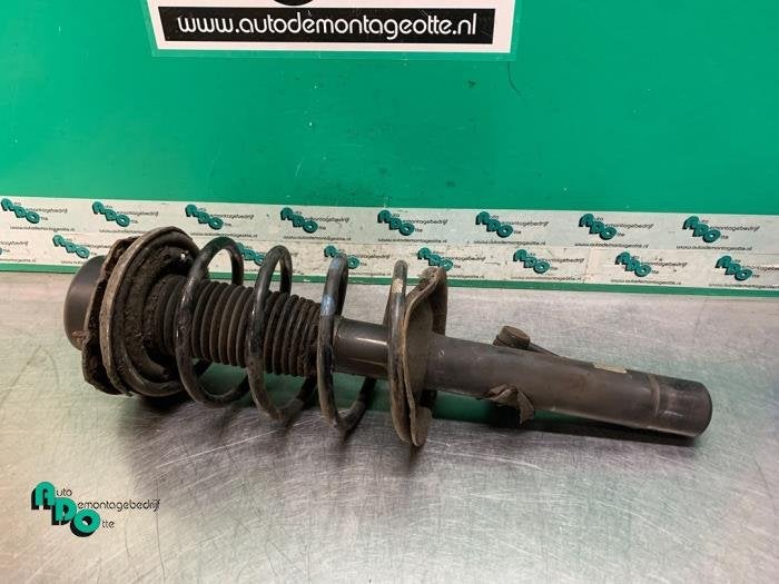 Schokdemperpoot rechts-voor van een Peugeot 206, Gebruikt, -, -, Ophalen of Verzenden