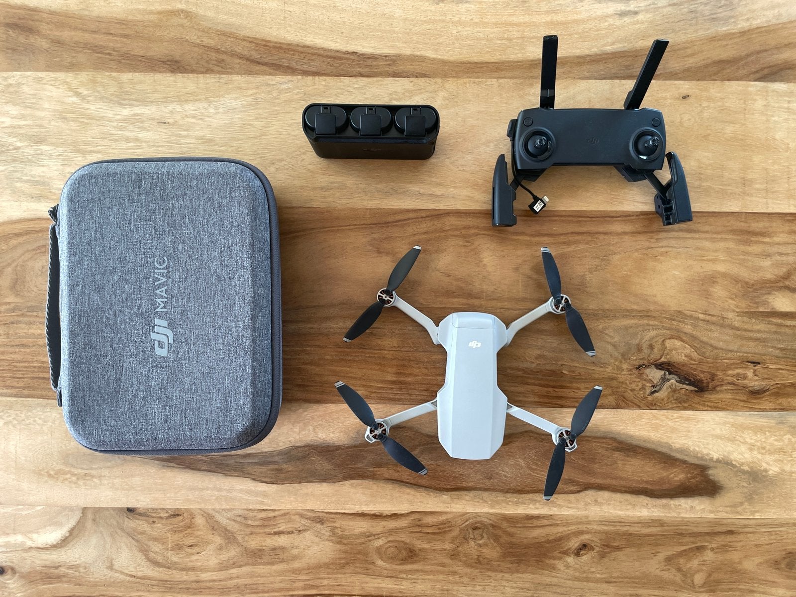 DJI Mavic mini Fly More combo, Drone avec caméra, Moins de 250 g, Utilisé, DJI
