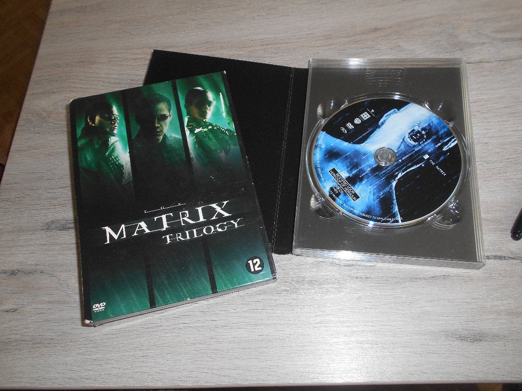 dvd box matrix trilogy, CD & DVD, DVD | Action, Enlèvement ou Envoi, Comme neuf, Thriller d'action