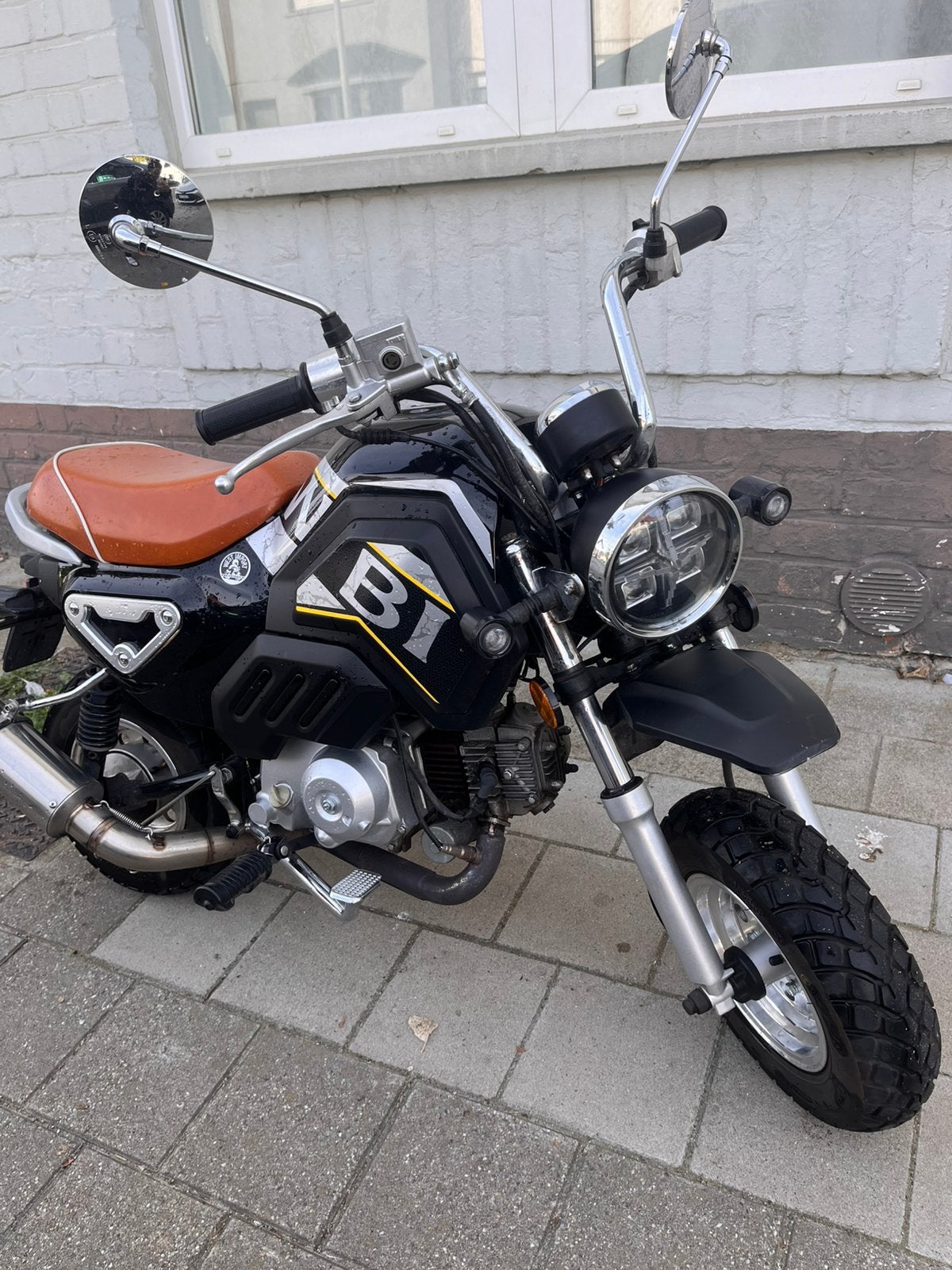 WBI Kong Zwart | 49cc | B-Klasse 45 km/u, Fietsen en Brommers, Ophalen, 49 cc, Benzine, Klasse B (45 km/u)