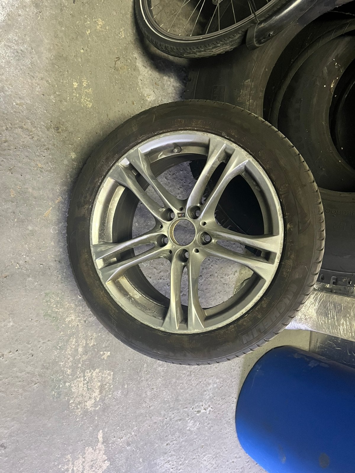 520 BMW Michelin 3 stuks, Autos : Pièces & Accessoires, Pneus & Jantes, Enlèvement