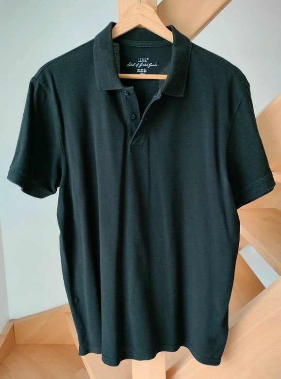 Mooie zwarte polo H&M maat: Medium of Smal, Vêtements | Hommes, Polos, Enlèvement ou Envoi, Comme neuf, H&M, Taille 48/50 (M)
