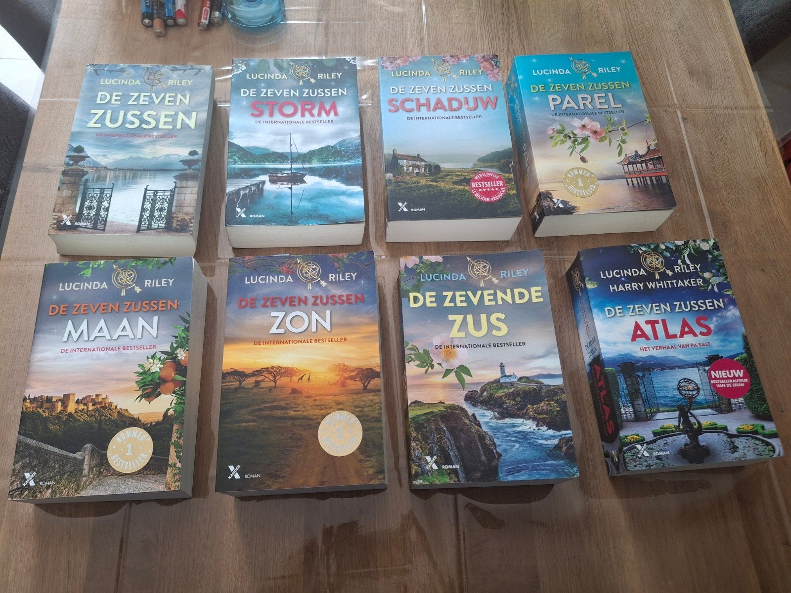 Volledige boekenreeks 7 - zussen Lucinda Riley, Boeken, Avontuur en Actie, Ophalen