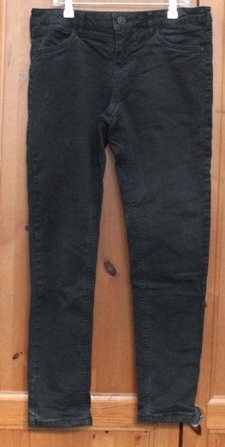 Jean noir de la marque Here + There - taille 146, Pantalon, Enlèvement ou Envoi, Comme neuf, HERE & THERE