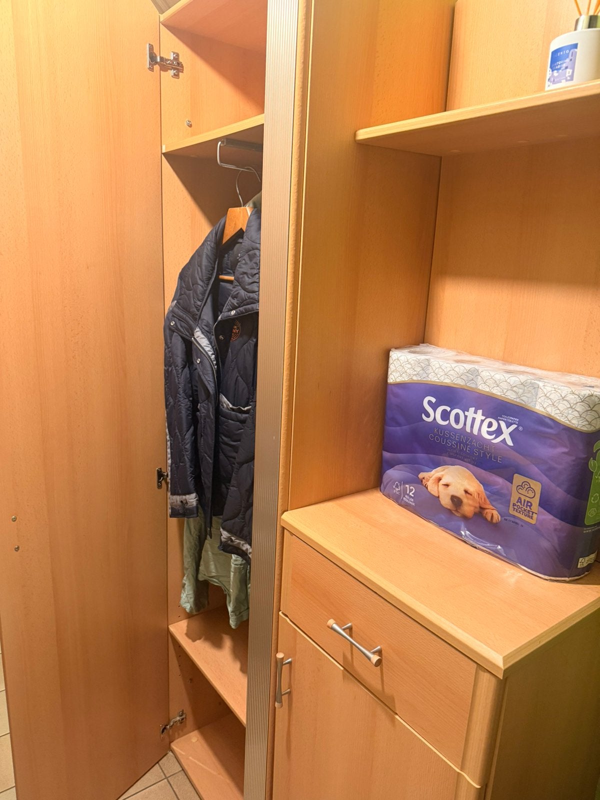 Vestiaire, Ophalen, Gebruikt
