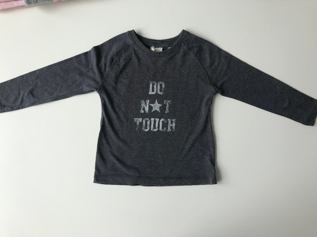 Tee-shirt gris taille 98, Enfants & Bébés, Vêtements enfant | Taille 98, Garçon, Enlèvement ou Envoi, Chemise ou À manches longues