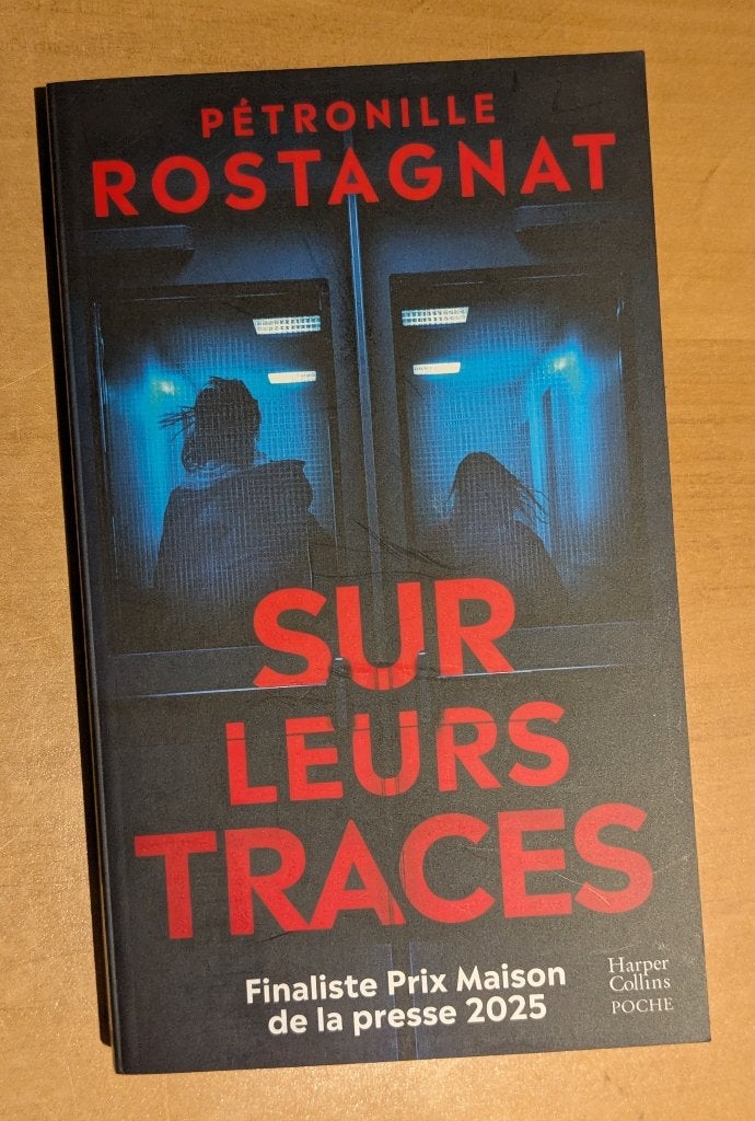 Petronille Rostagnat - Sur Leurs Traces, Enlèvement ou Envoi, Comme neuf, Petronille Rostagnat, Belgique